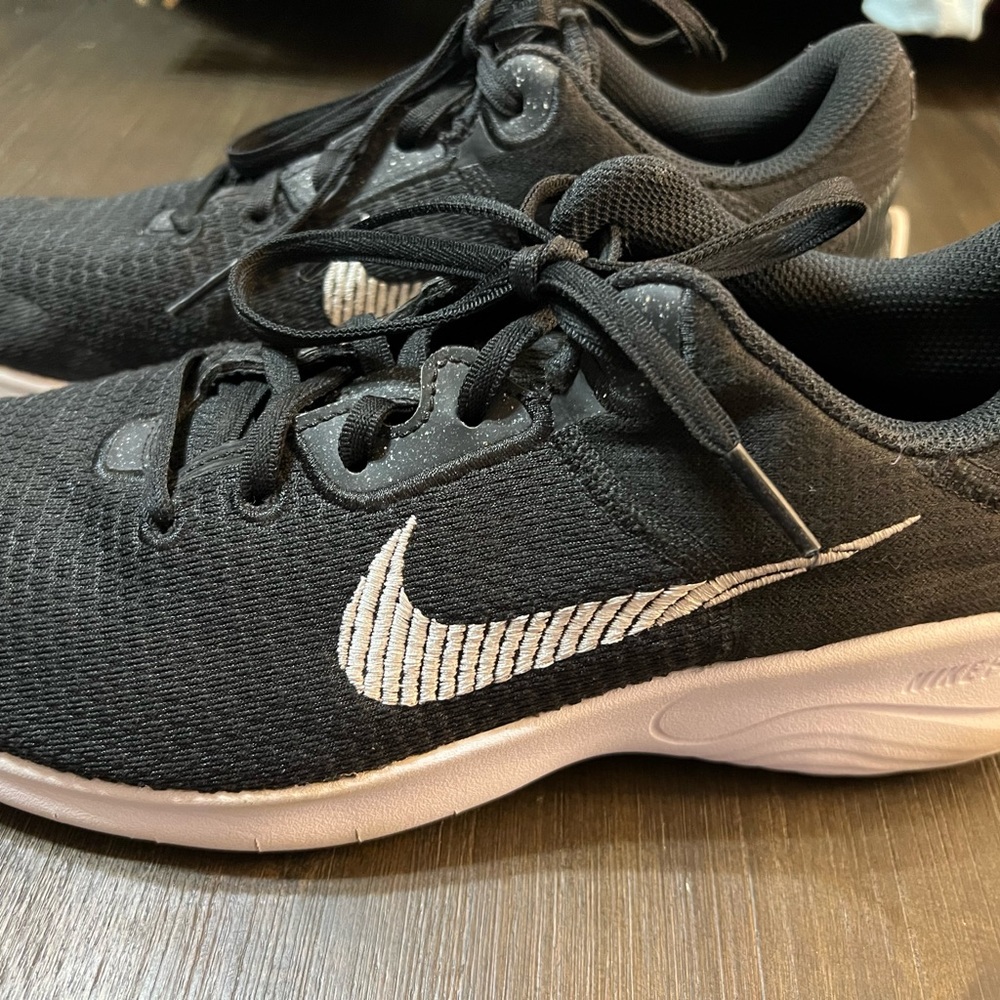 Nike Flex Women Shoe
